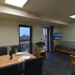 公寓式酒店 Domaine Edegger - Organic Winery Badacsony 包道乔尼托毛伊
