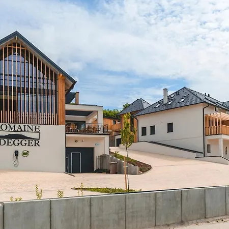 Domaine Edegger - Organic Winery Badacsony Бадачоньтомай